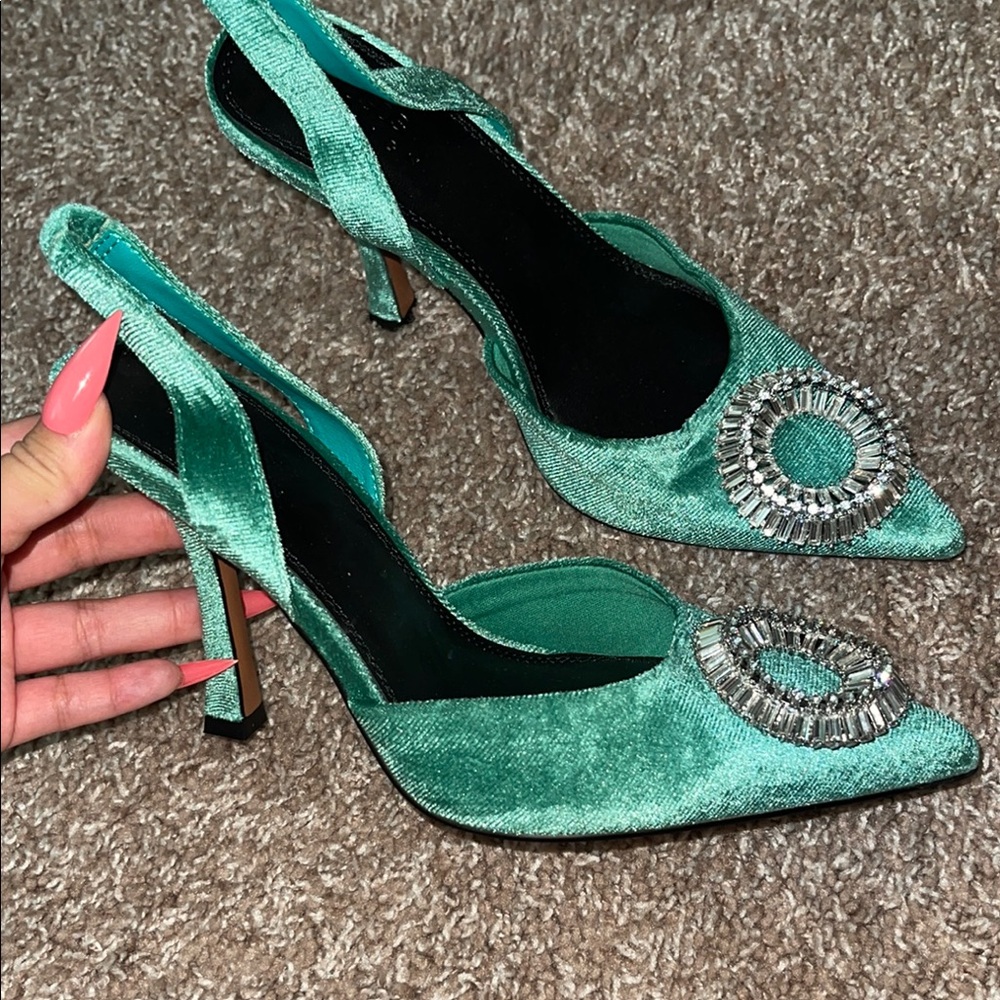 Brand new asos Elegant Green Velvet Slingback Heels